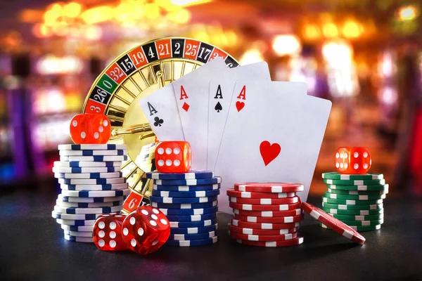 Explore Classic Dice Games and Table Variants Through オンラインカジノ Entertainment